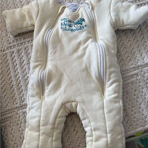 Magic Sleepsuit Baby One-Piece in Cream